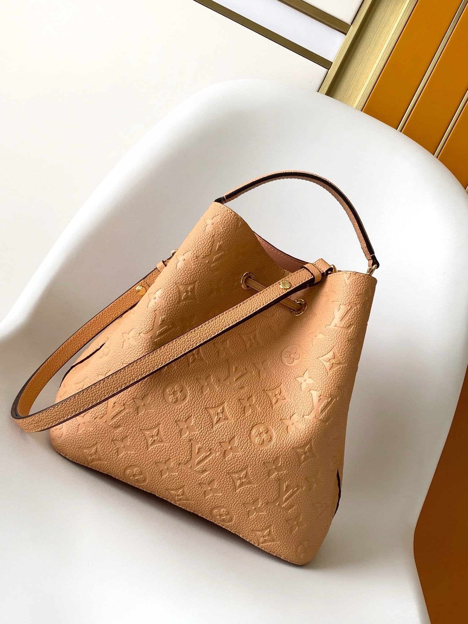Louis Vuitton M11815 NéoNoé MM