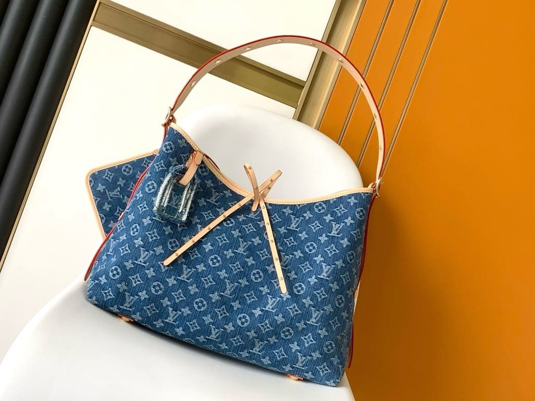 Louis Vuitton M46855 CarryAll MM