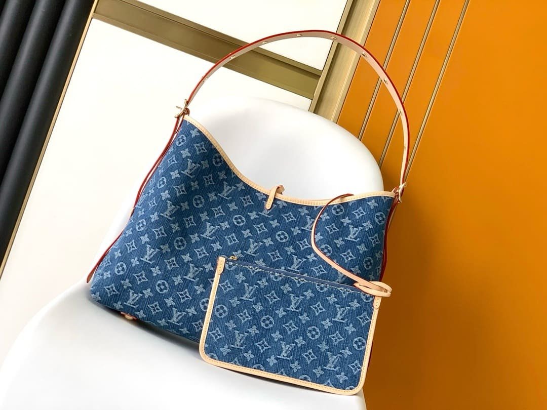 Louis Vuitton M46855 CarryAll MM