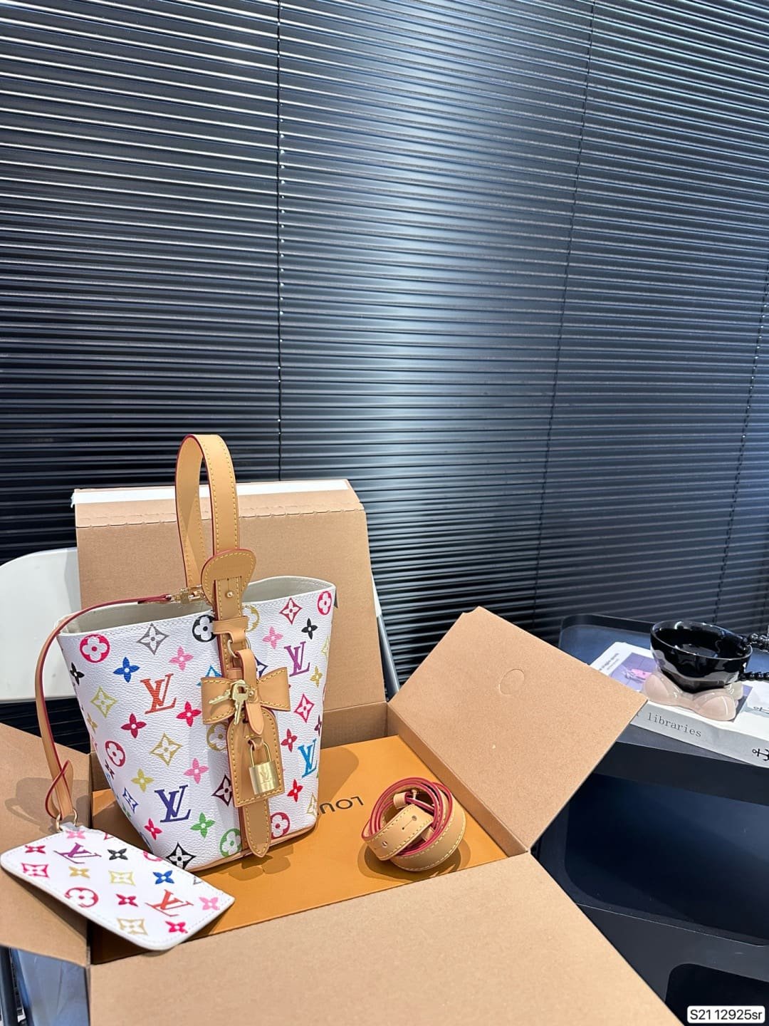 Louis Vuitton M13089 LV x TM All In BB