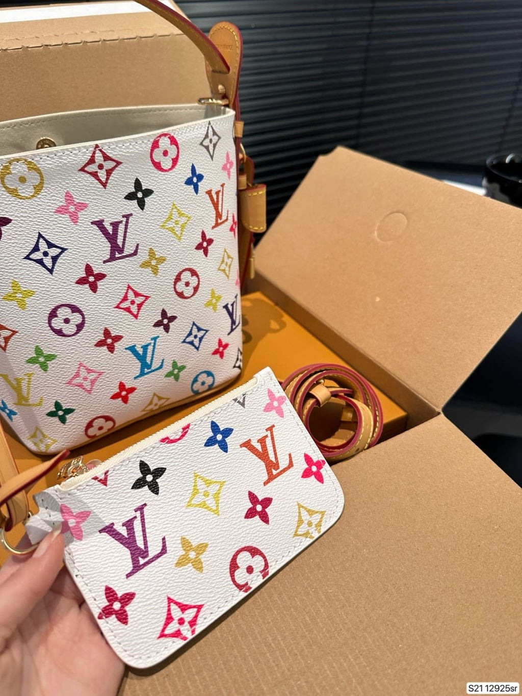 Louis Vuitton M13089 LV x TM All In BB