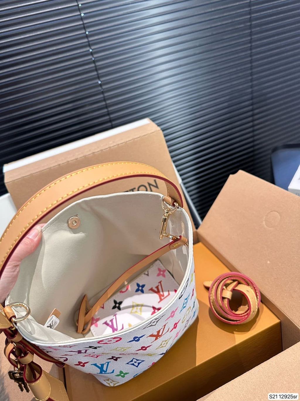 Louis Vuitton M13089 LV x TM All In BB