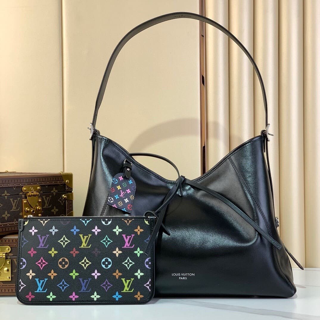 Louis Vuitton M13105 LV x TM CarryAll Vibe MM