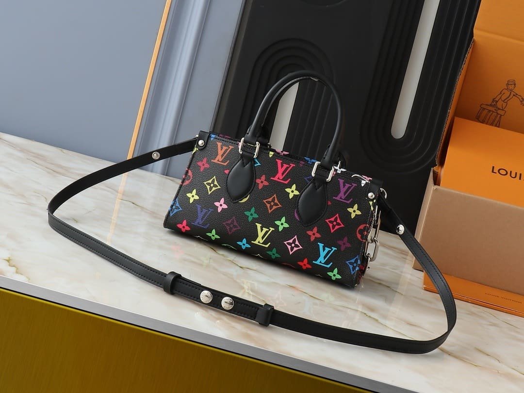 Louis Vuitton M13260 LV x TM OnTheGo East West Chain