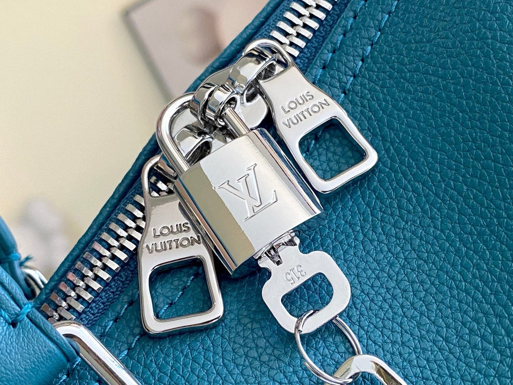 Louis Vuitton M23727 Keepall Bandoulière 50