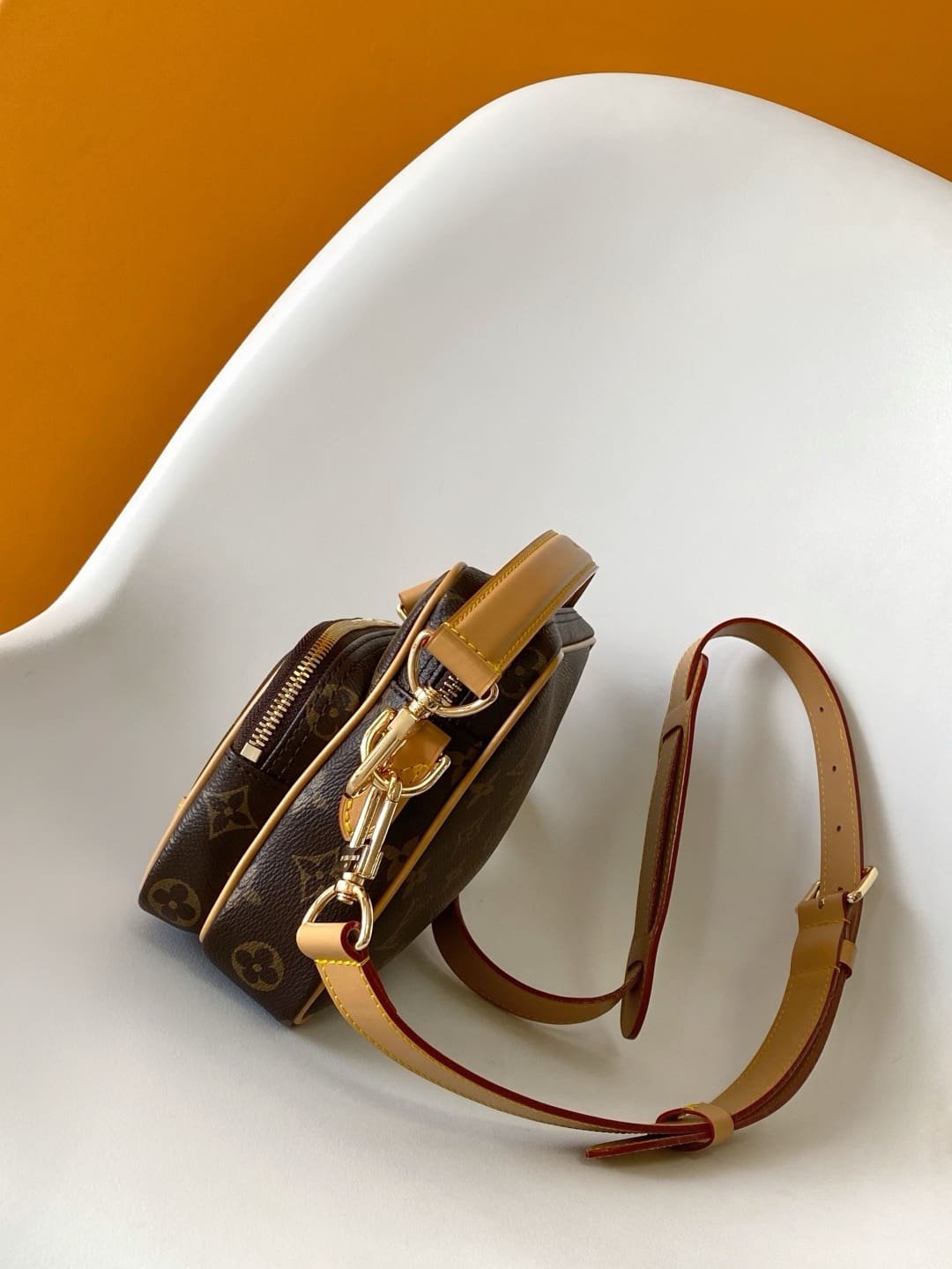 Louis Vuitton M14016 Nil