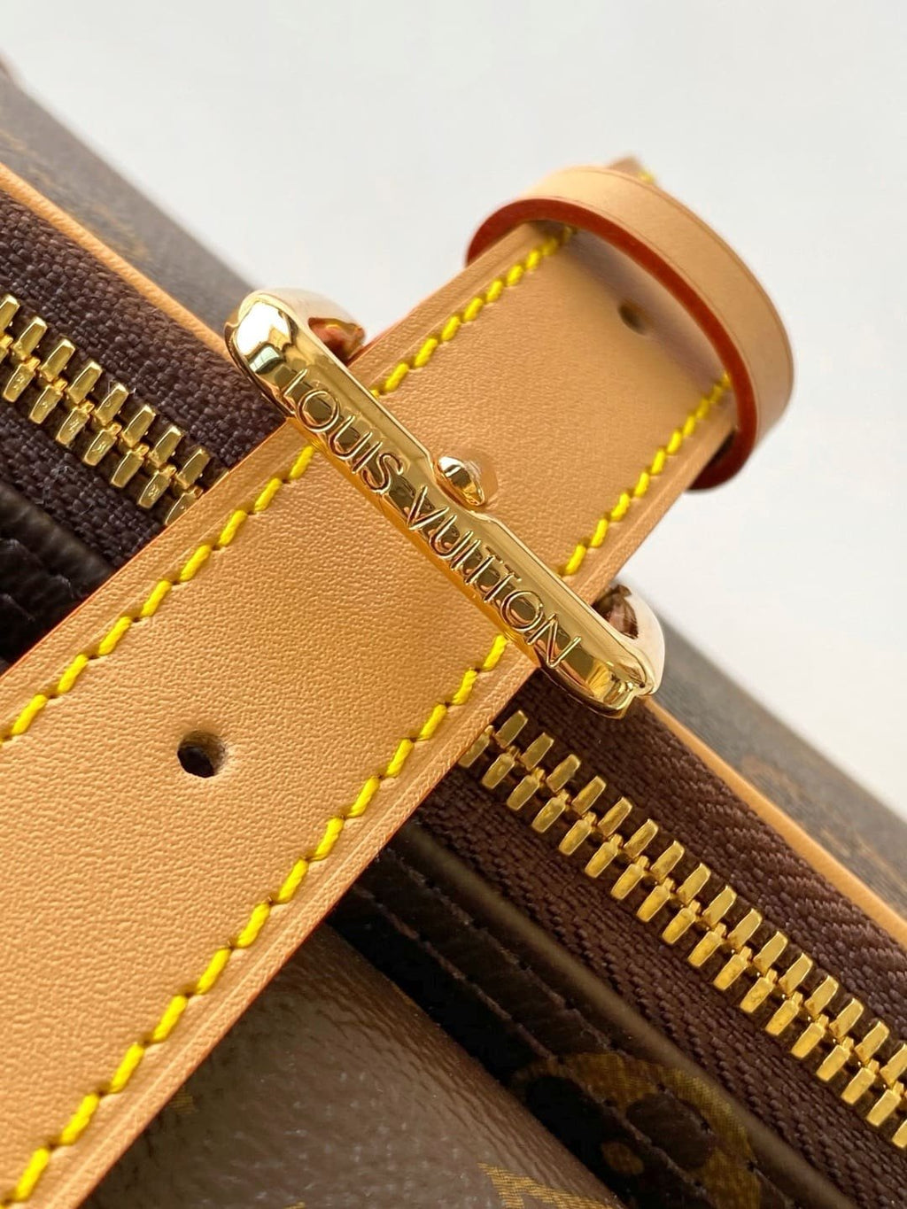 Louis Vuitton M14016 Nil