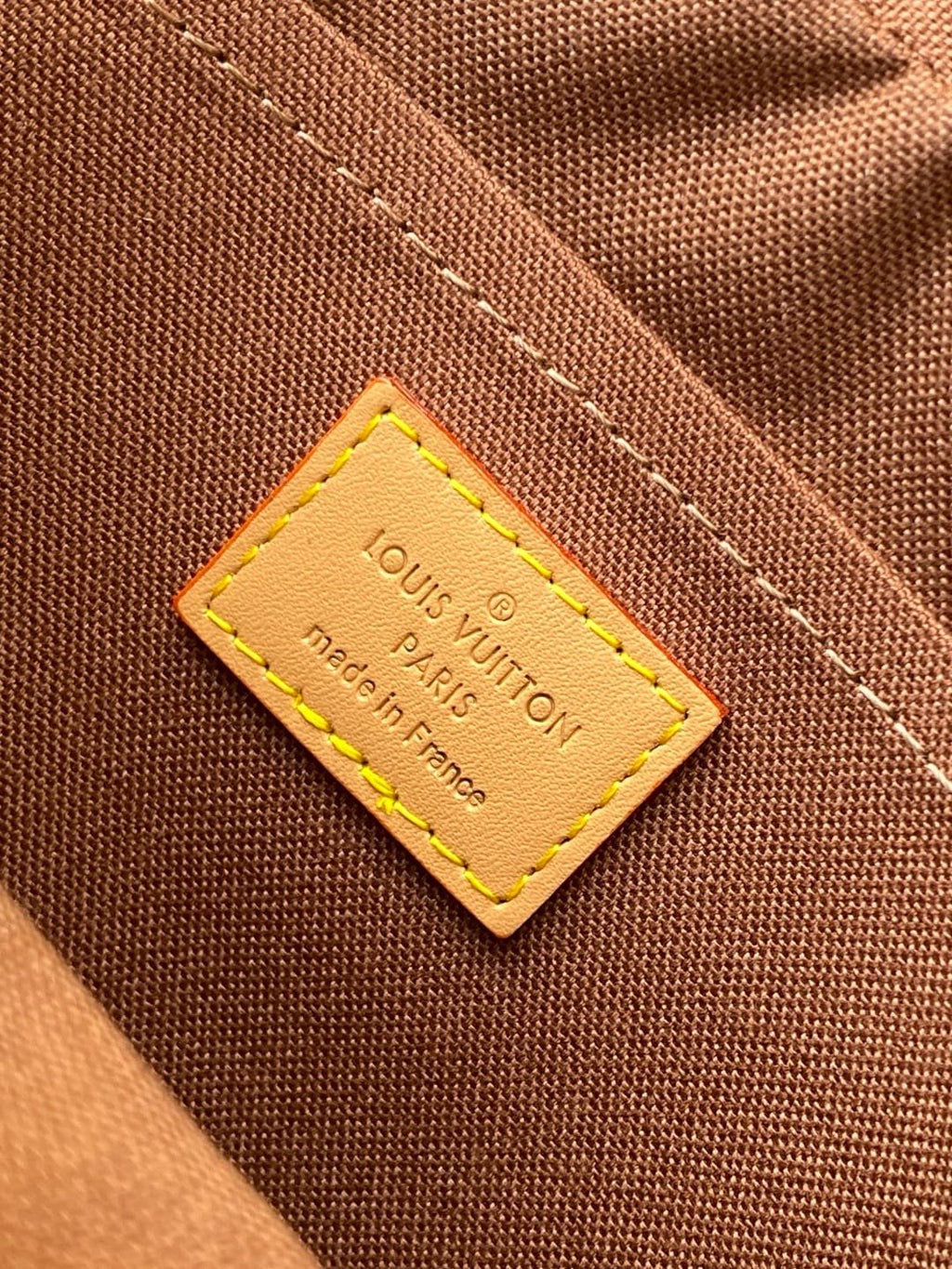 Louis Vuitton M14016 Nil