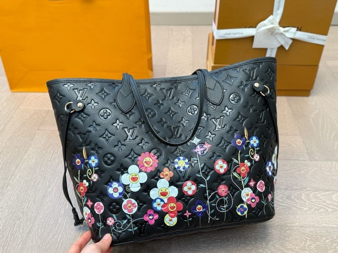Louis Vuitton M13675 LV x TM Neverfull MM