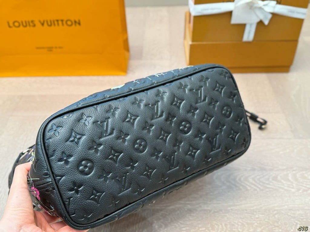 Louis Vuitton M13675 LV x TM Neverfull MM