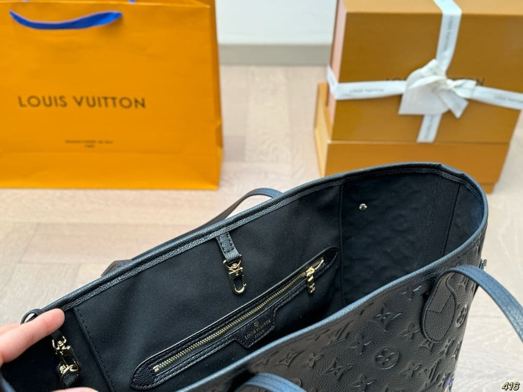 Louis Vuitton M13675 LV x TM Neverfull MM