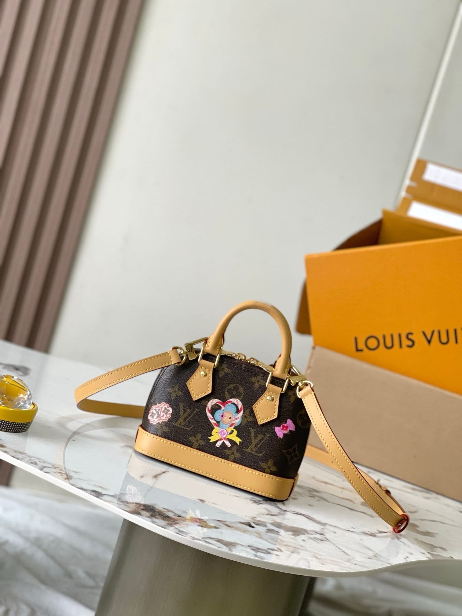 Louis Vuitton M12199 Nano Alma
