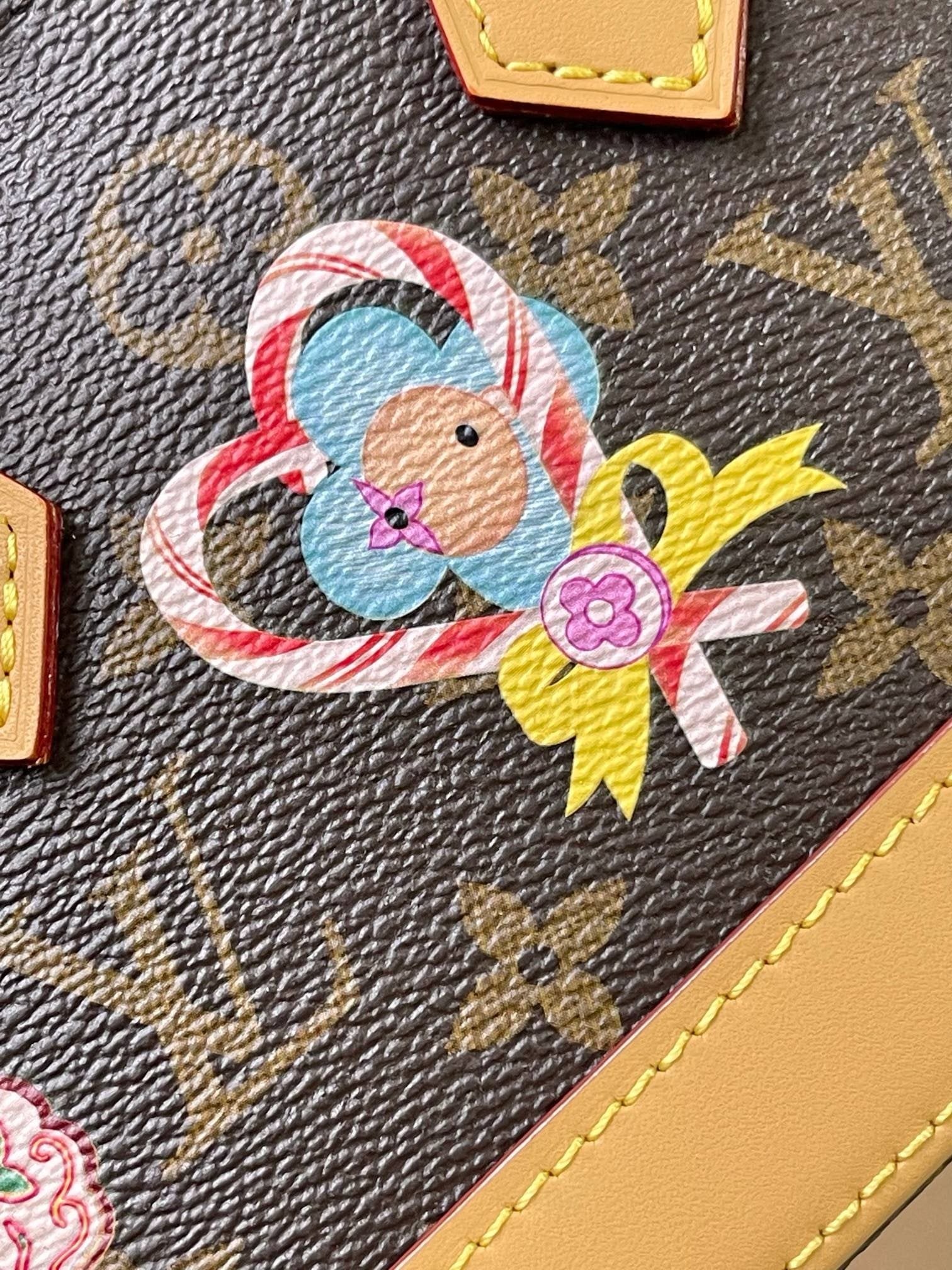 Louis Vuitton M12199 Nano Alma