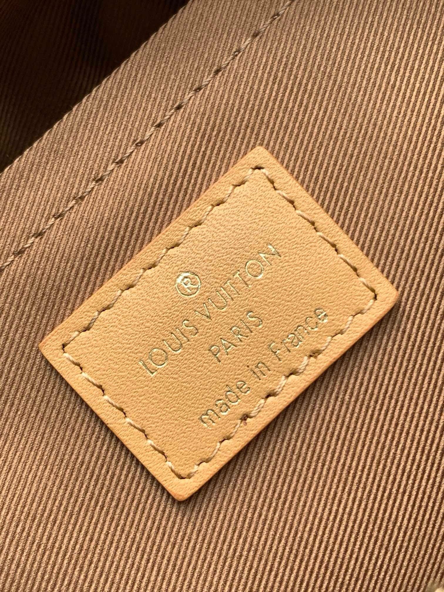 Louis Vuitton M12627 Keepall Bandoulière 25