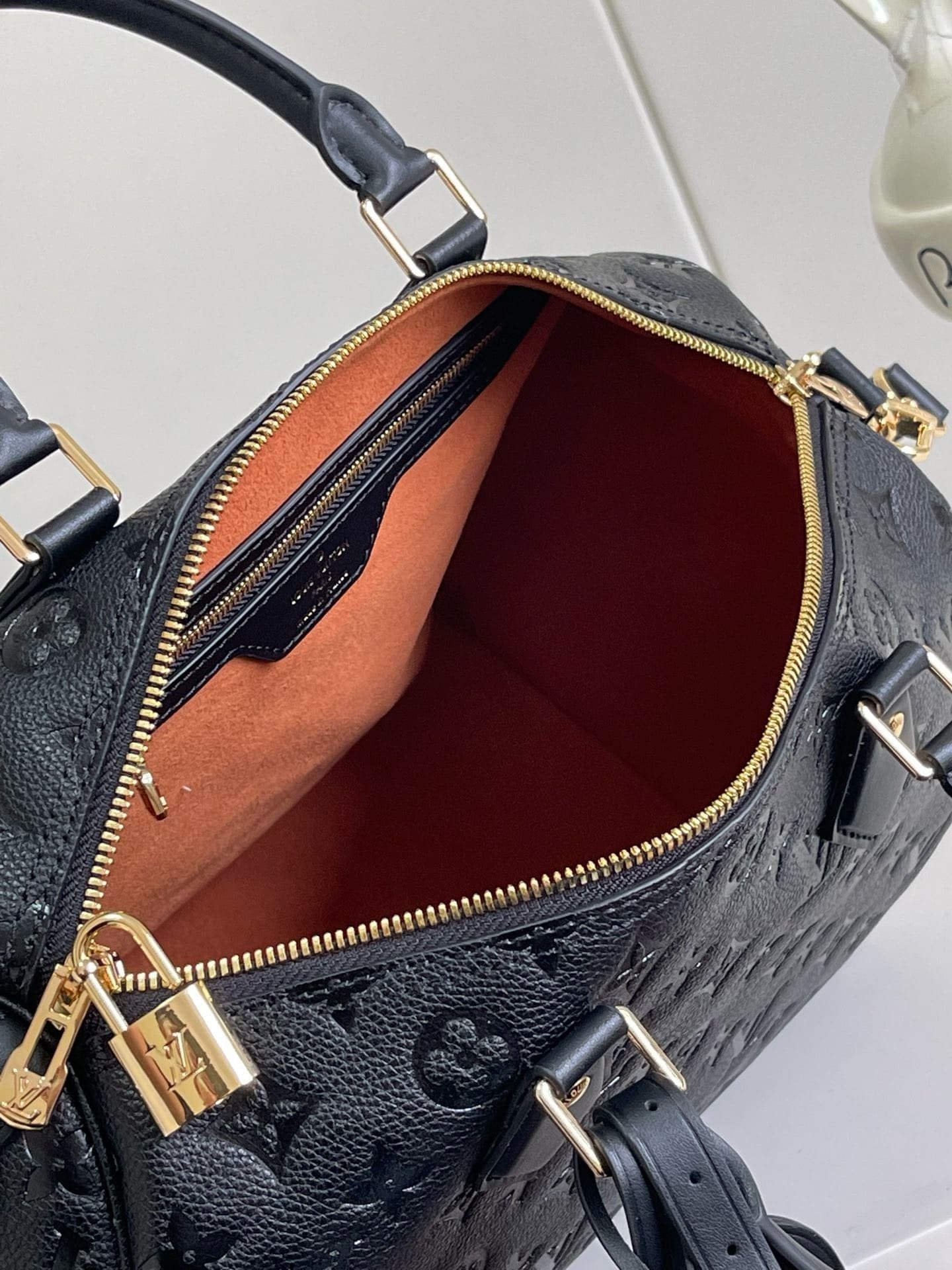 Louis Vuitton M47186 Speedy Soft 30