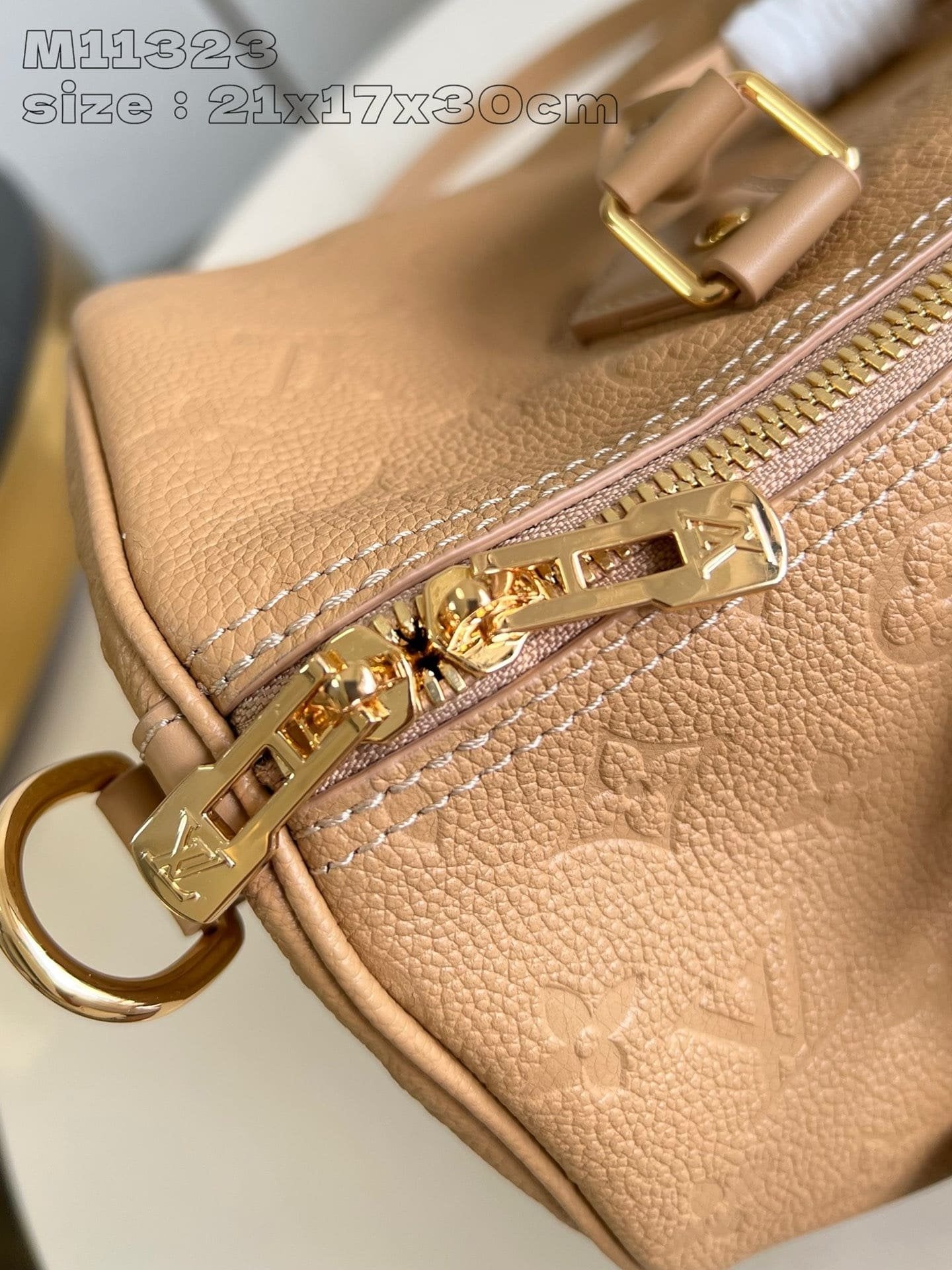 Louis Vuitton M11323 Speedy Soft 30