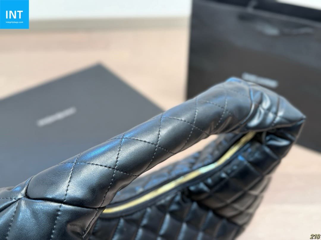 Saint Laurent ICARE hobo in quilted nappa
