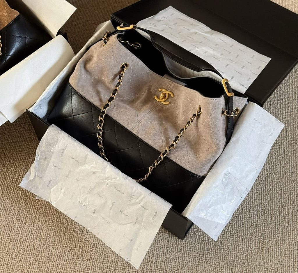 Chanel 25 Shopping Bag