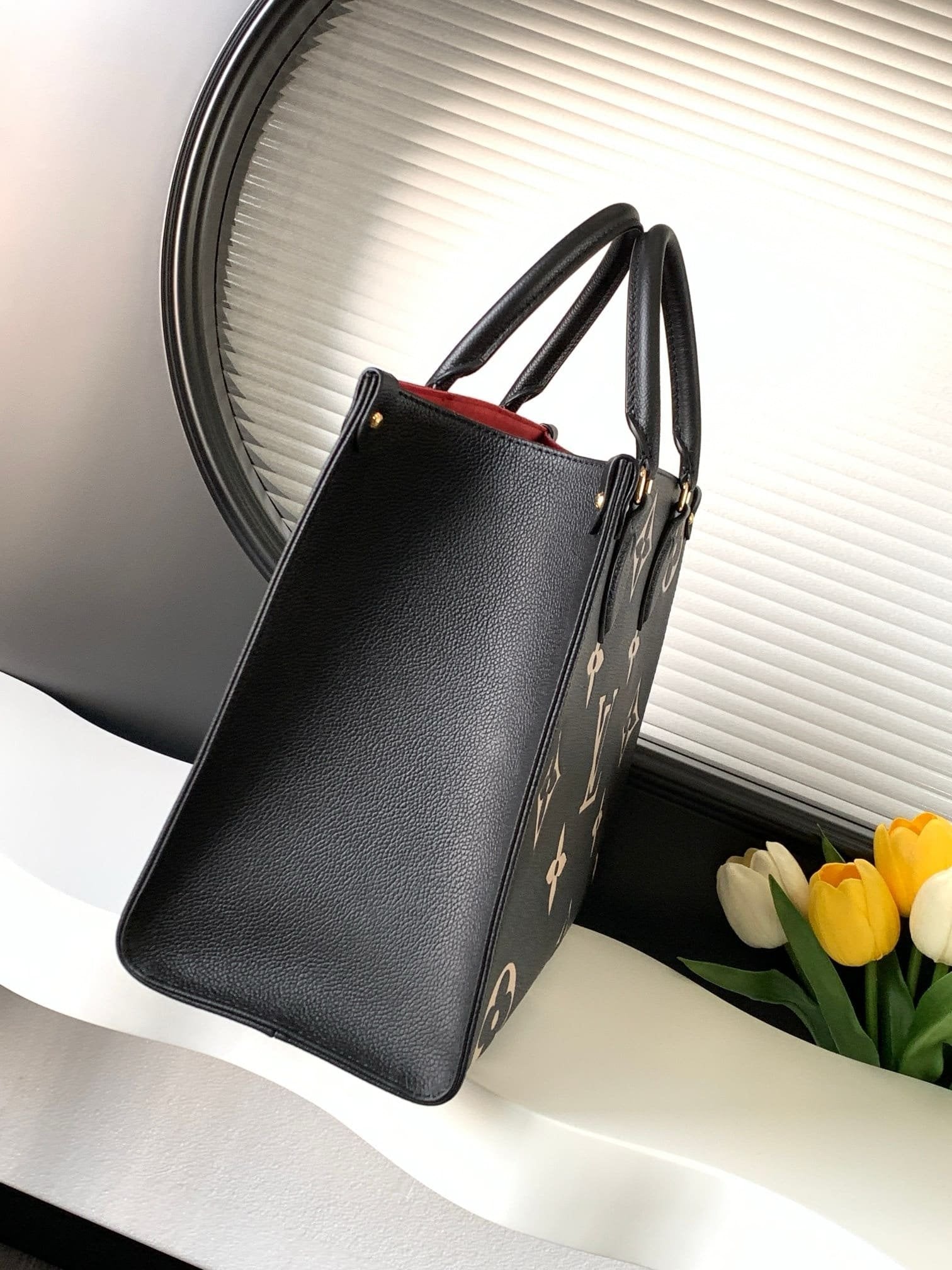 Louis Vuitton M45495 ONTHEGO MM