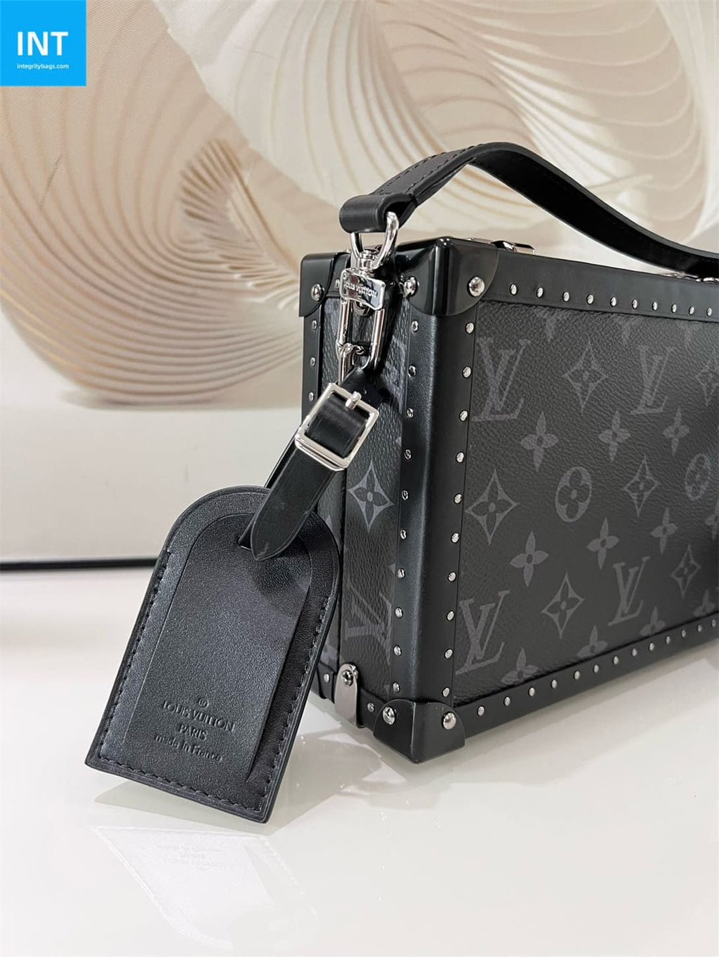 Louis Vuitton M20251 CLUTCH BOX Portable Hard Case
