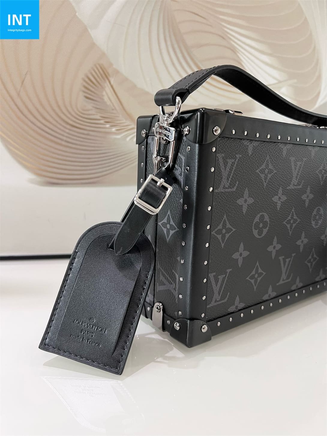 Louis Vuitton M20251 CLUTCH BOX Portable Hard Case