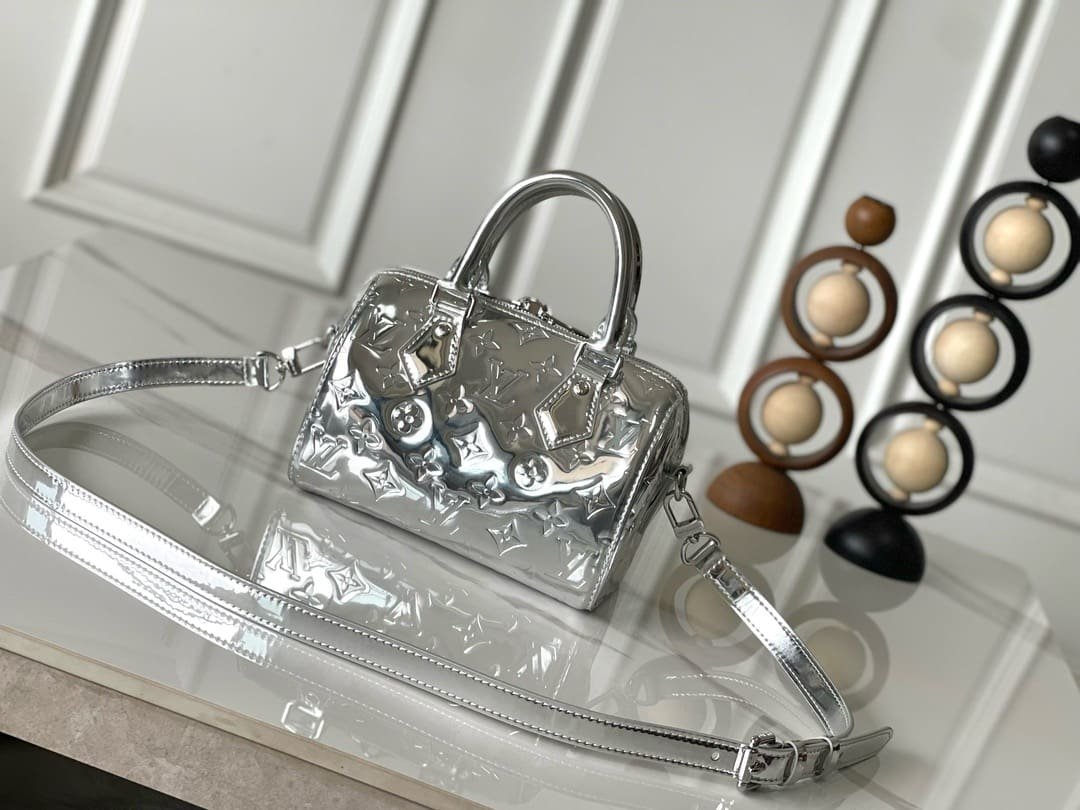 Louis Vuitton M11987 Speedy Bandoulière 20