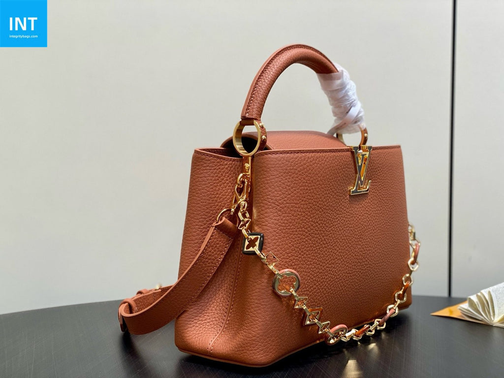 Louis Vuitton M14381 Capucines MM