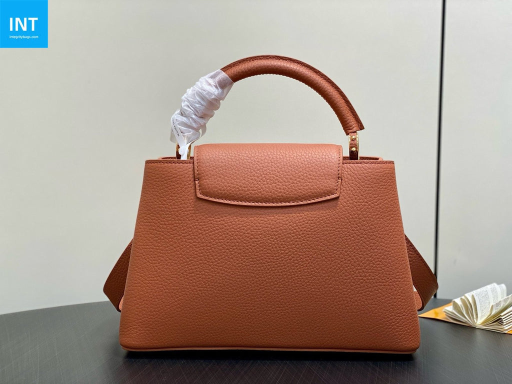 Louis Vuitton M14381 Capucines MM