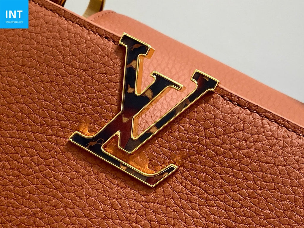 Louis Vuitton M14381 Capucines MM