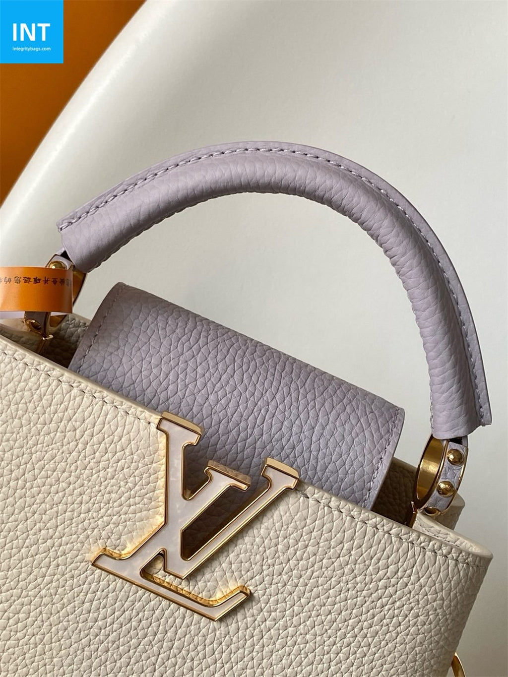 Louis Vuitton M15117 Capucines Mini