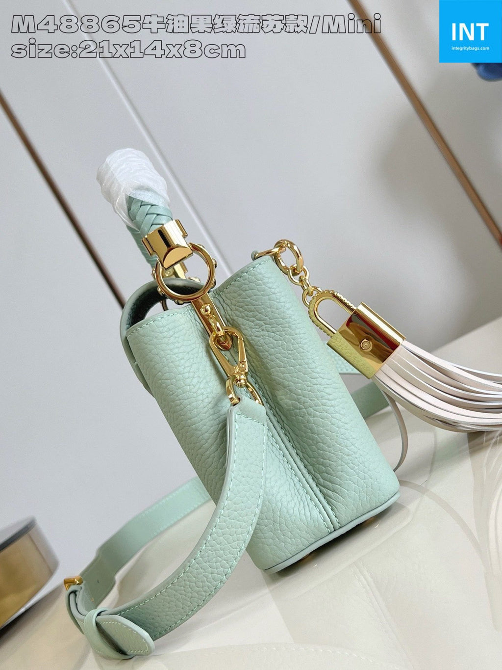 Louis Vuitton M15157 Capucines Mini