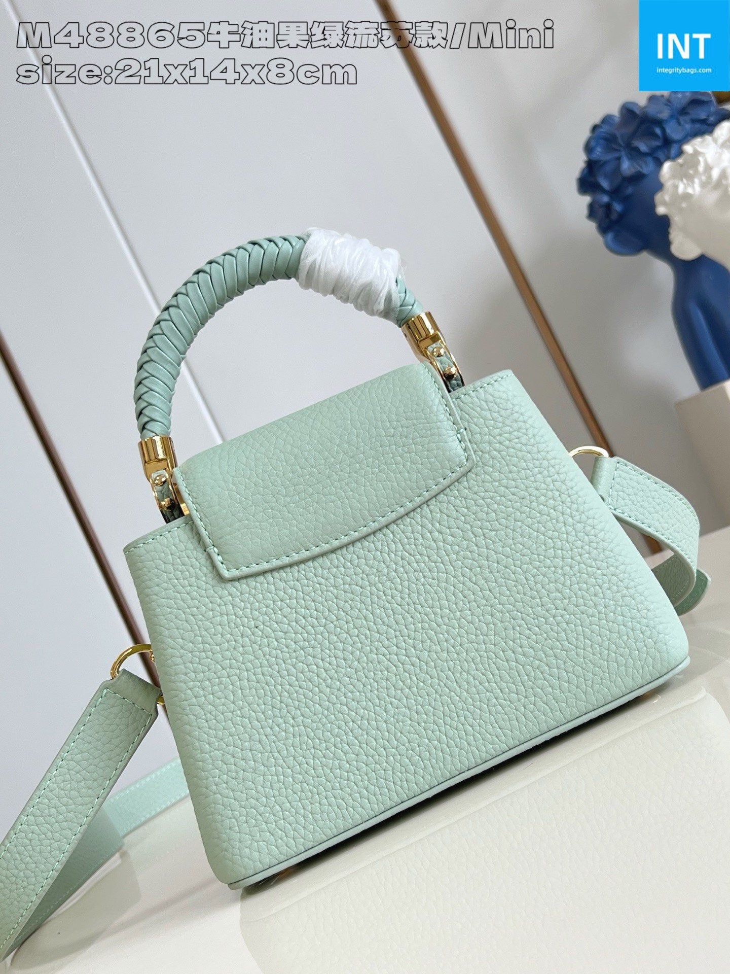 Louis Vuitton M15157 Capucines Mini