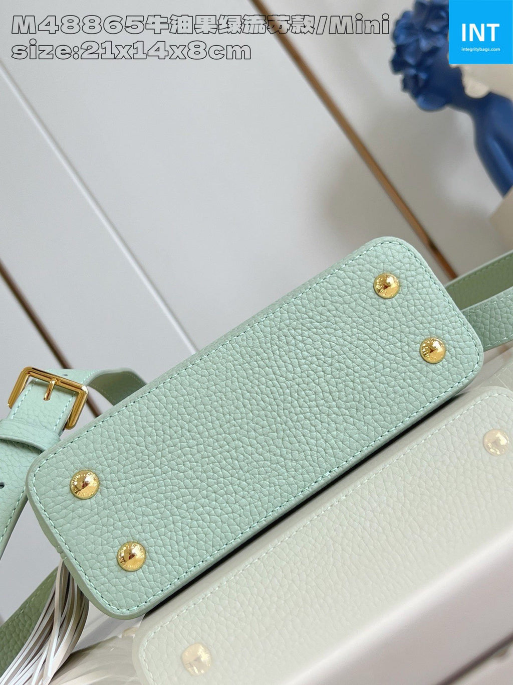 Louis Vuitton M15157 Capucines Mini