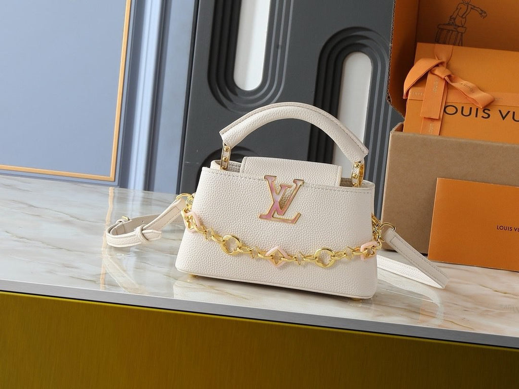 Louis Vuitton M14393 Capucines East-West Mini
