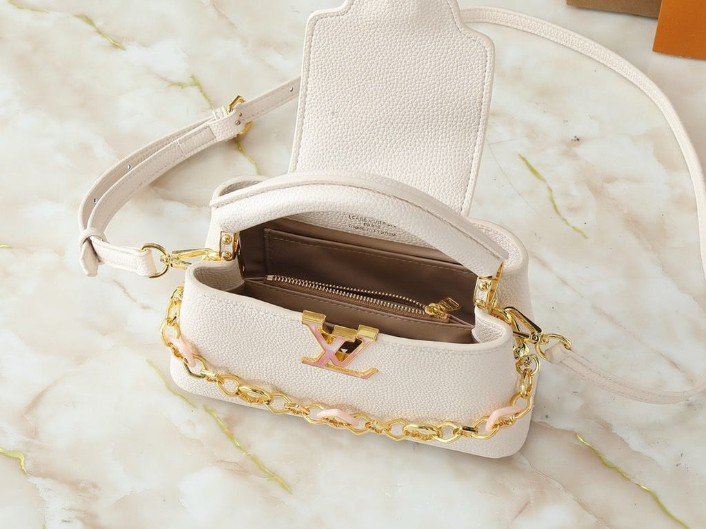 Louis Vuitton M14393 Capucines East-West Mini