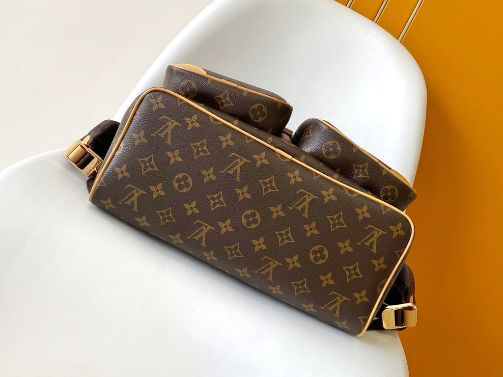 Louis Vuitton M14015 Montsouris Cargo Backpack