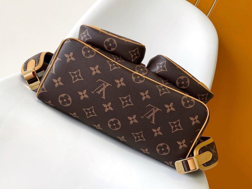 Louis Vuitton M14198 Montsouris Cargo Backpack