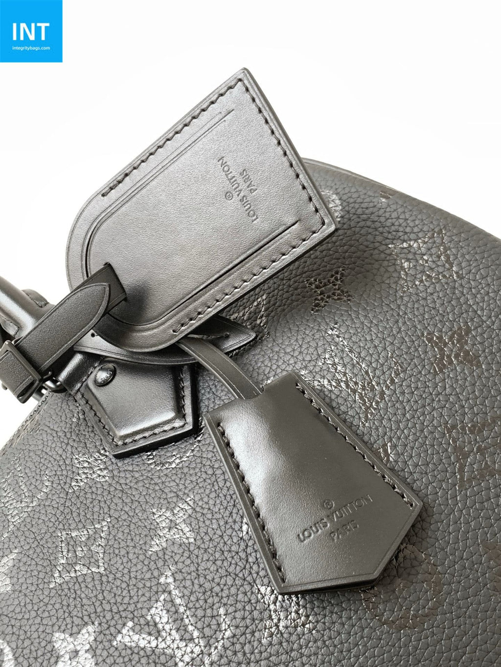 Louis Vuitton M13904 Speedy P9 Bandoulière 30
