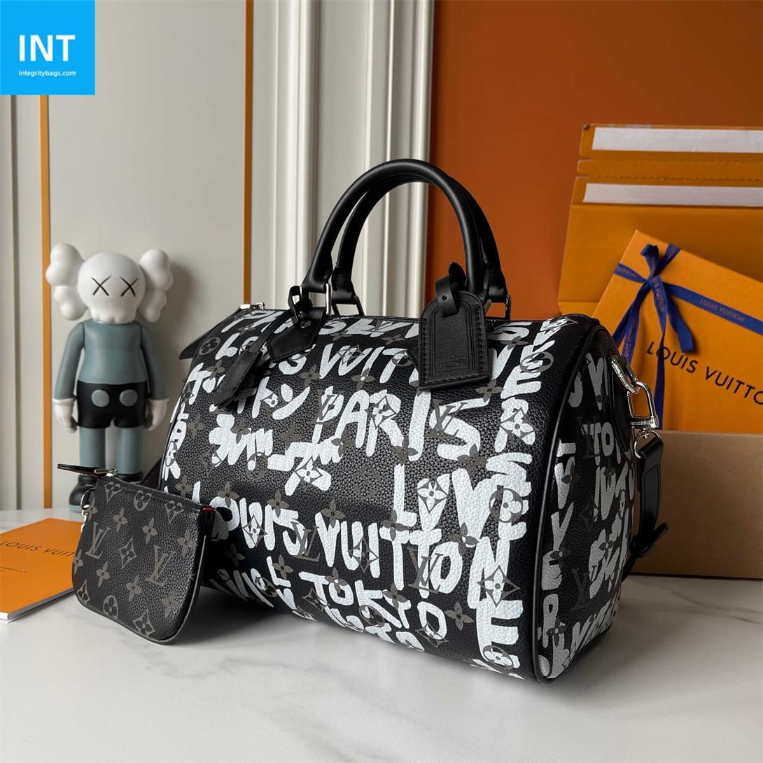 Louis Vuitton M26175 Speedy P9 Bandoulière 30 Scribble