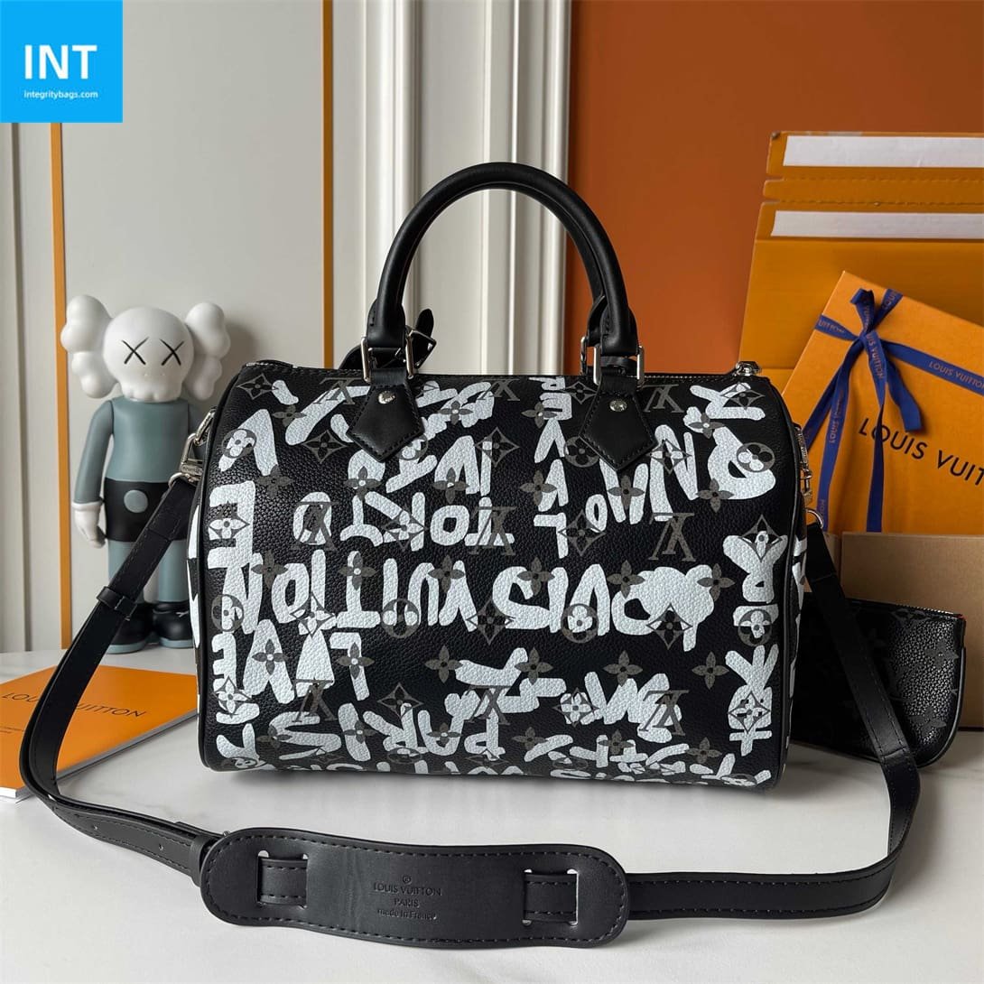 Louis Vuitton M26175 Speedy P9 Bandoulière 30 Scribble