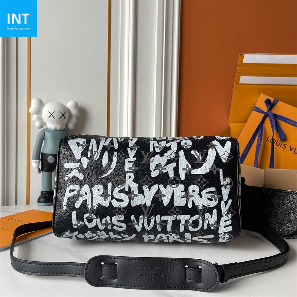 Louis Vuitton M26175 Speedy P9 Bandoulière 30 Scribble