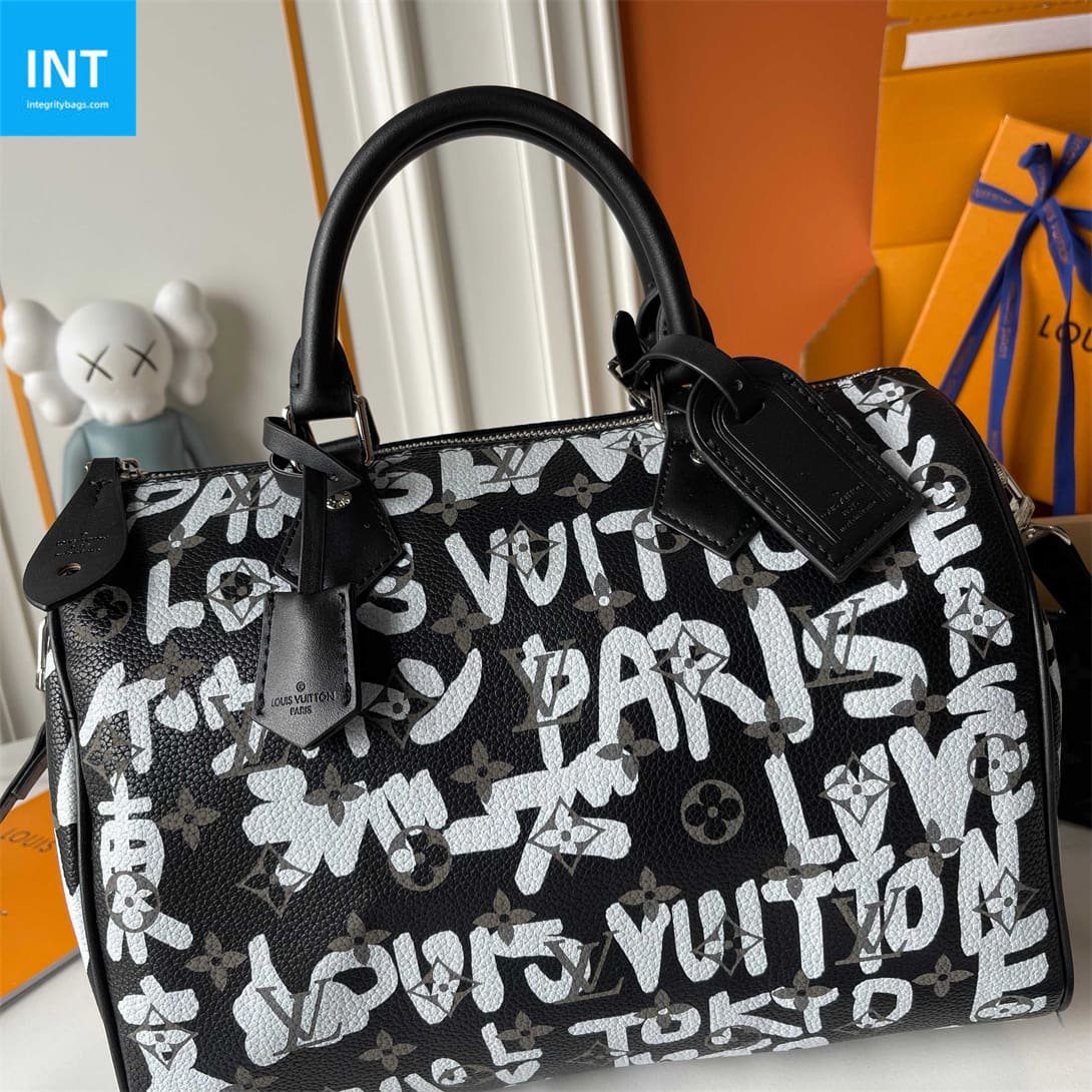 Louis Vuitton M26175 Speedy P9 Bandoulière 30 Scribble