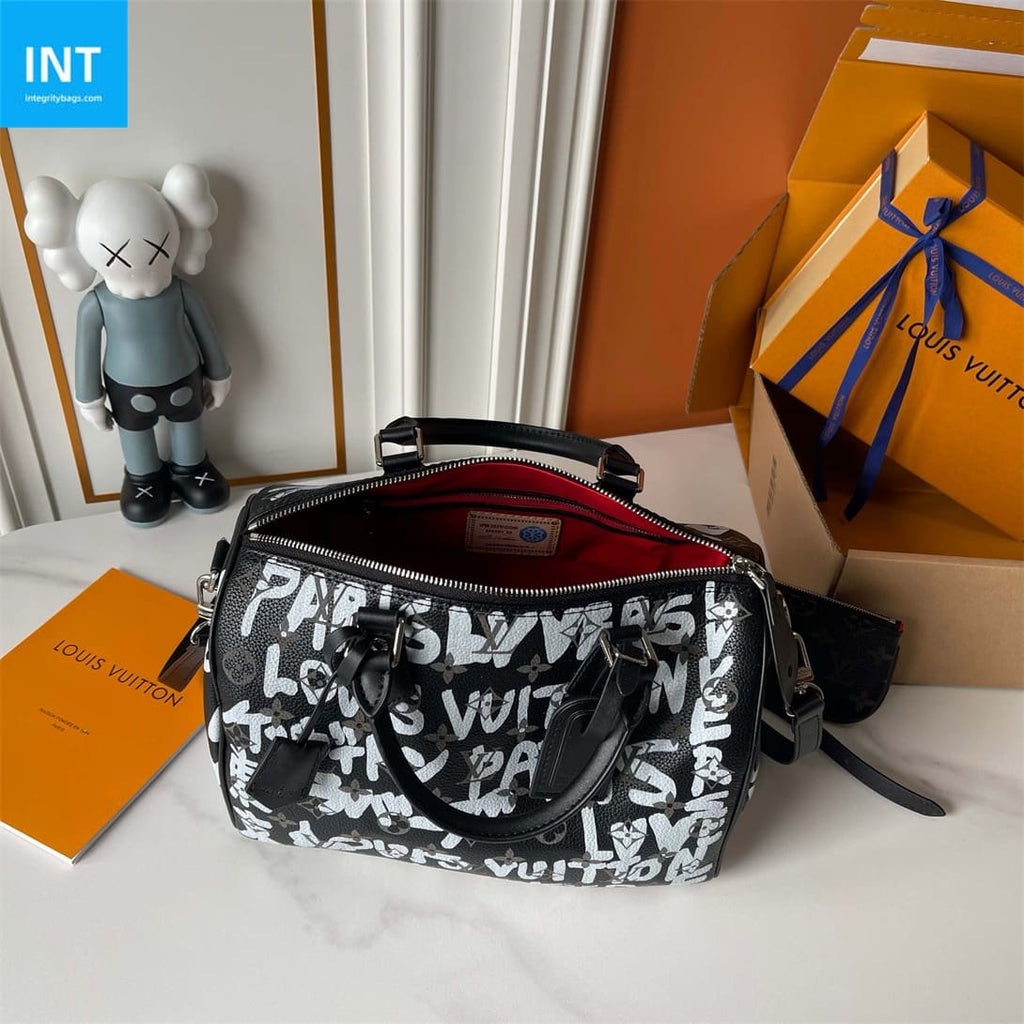 Louis Vuitton M26175 Speedy P9 Bandoulière 30 Scribble