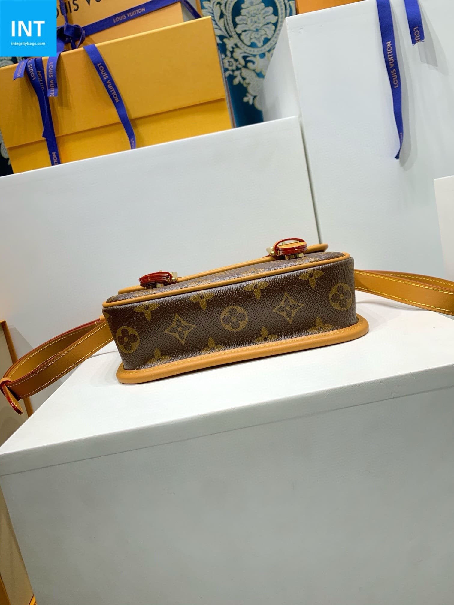 Louis Vuitton M26805 SATCHEL mini handbag