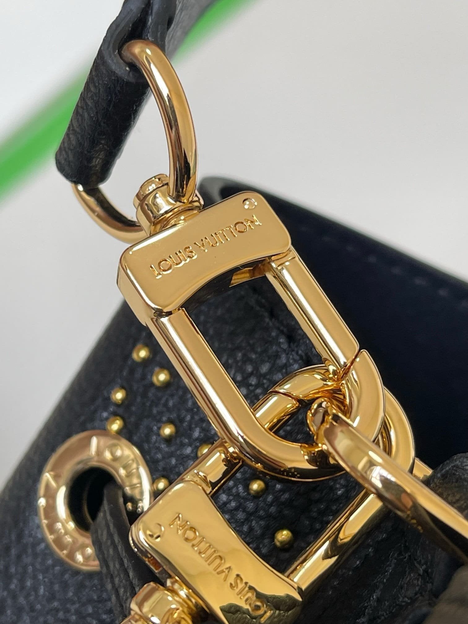 Louis Vuitton NÉONOÉ BB BLACK M46734