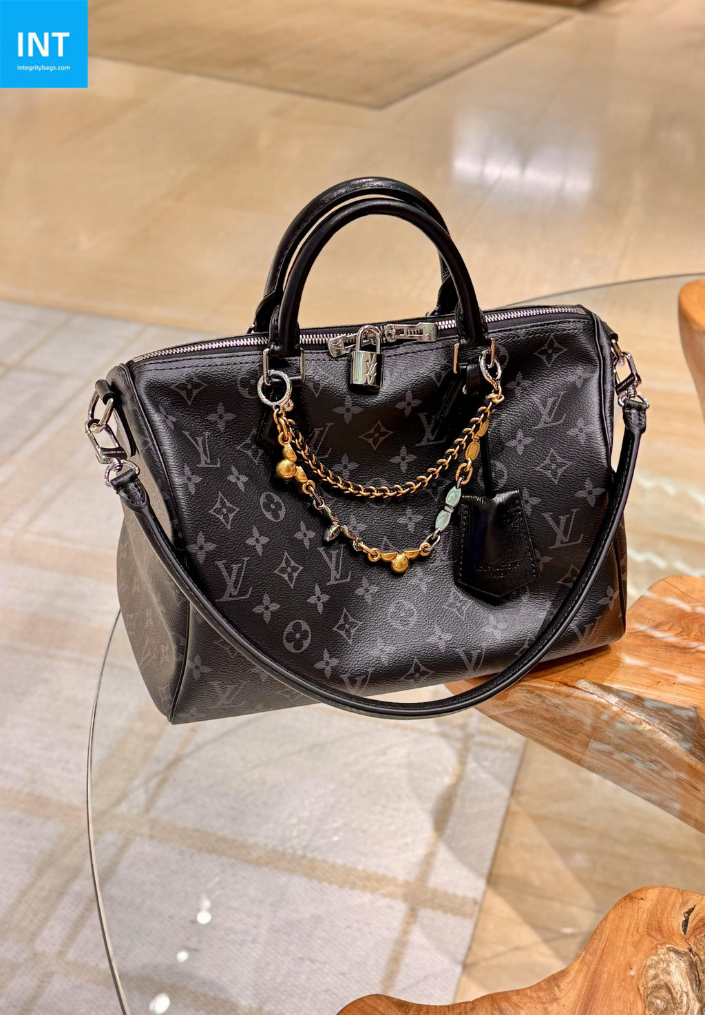 Louis Vuitton M15102 Speedy Soft 30
