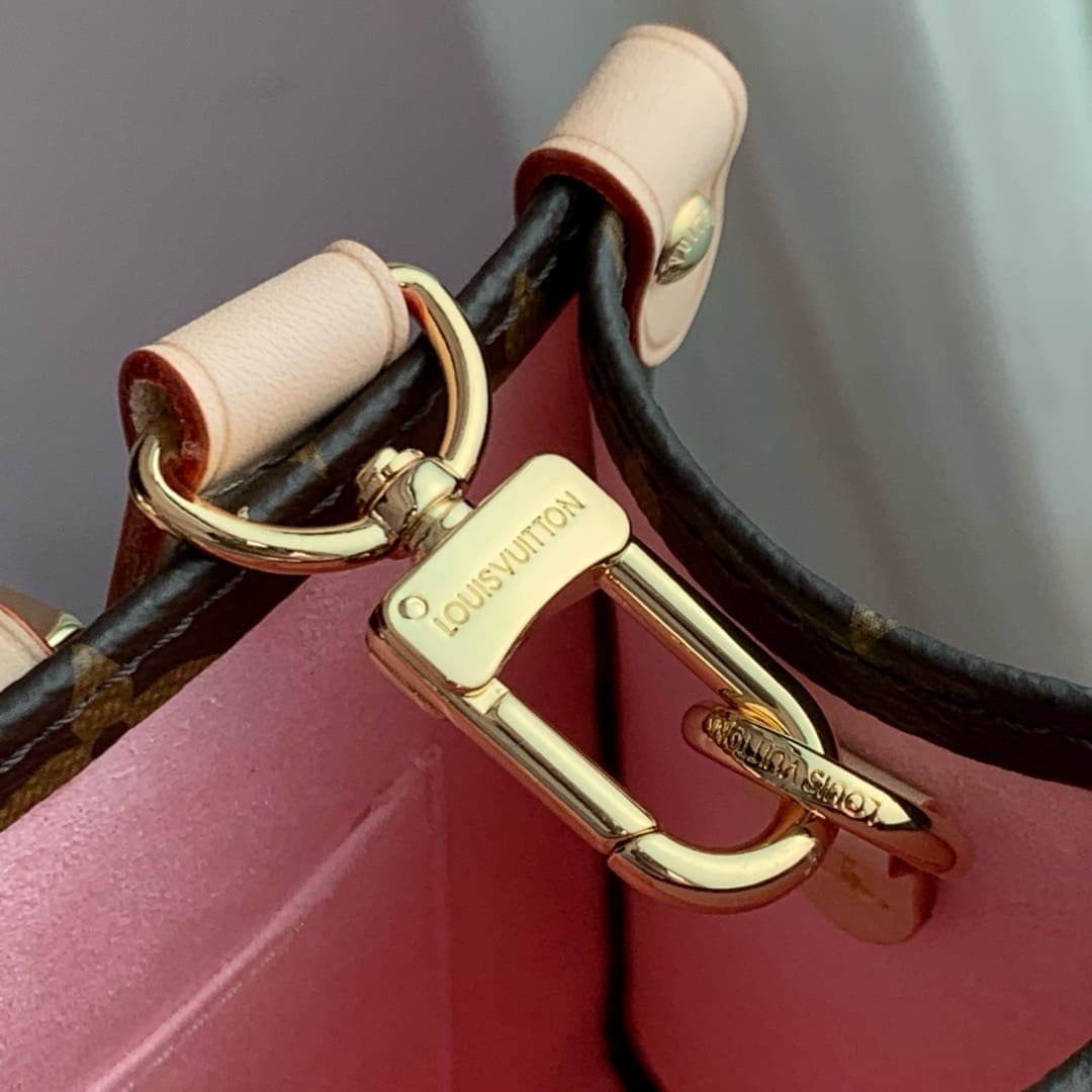 Louis Vuitton M13269 LV x TM OnTheGo PM
