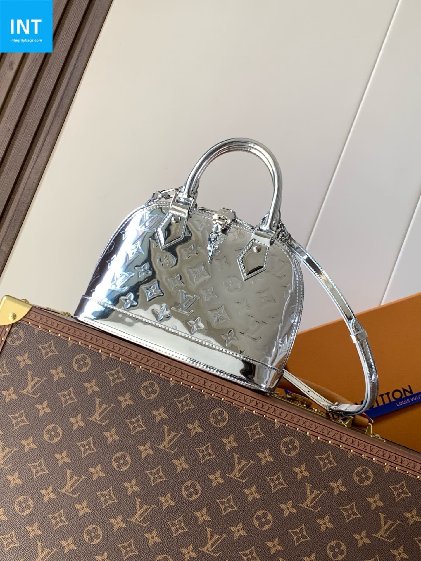 Louis Vuitton M26335 Alma BB