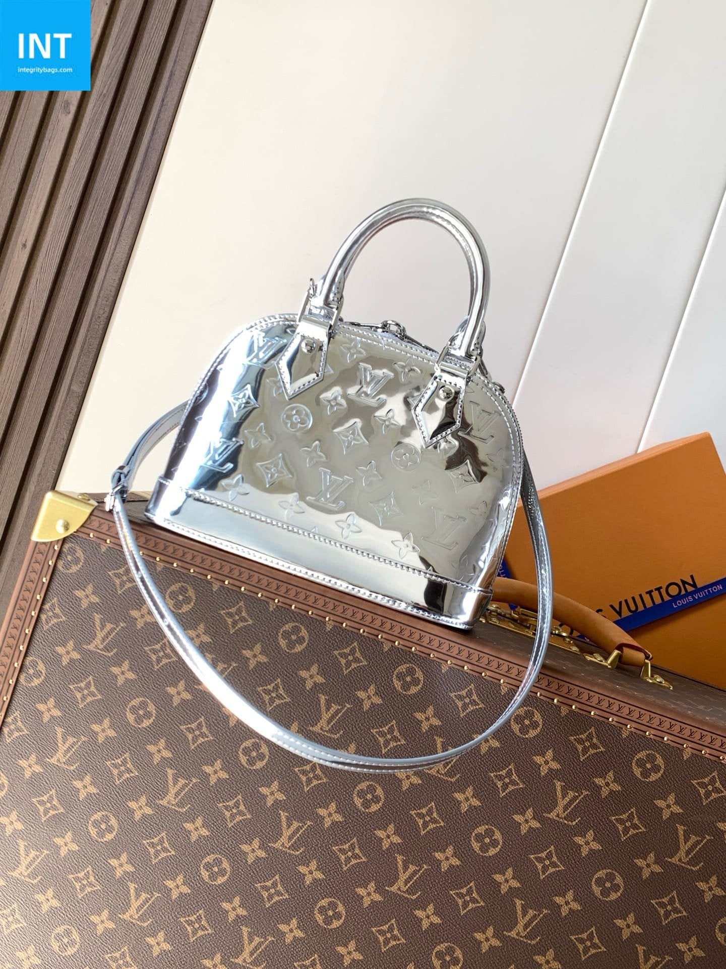 Louis Vuitton M26335 Alma BB