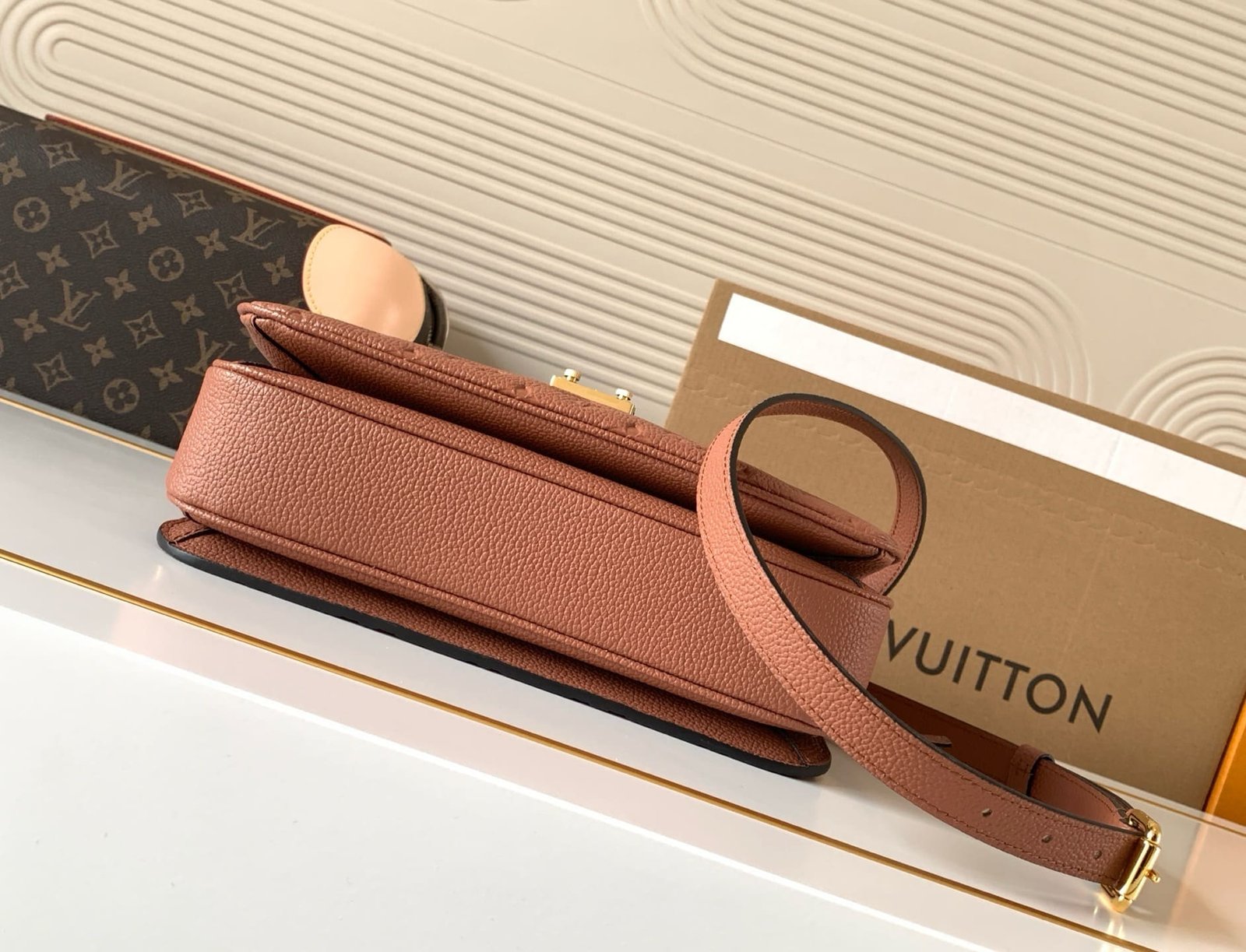 Louis Vuitton M12711 Pochette Métis